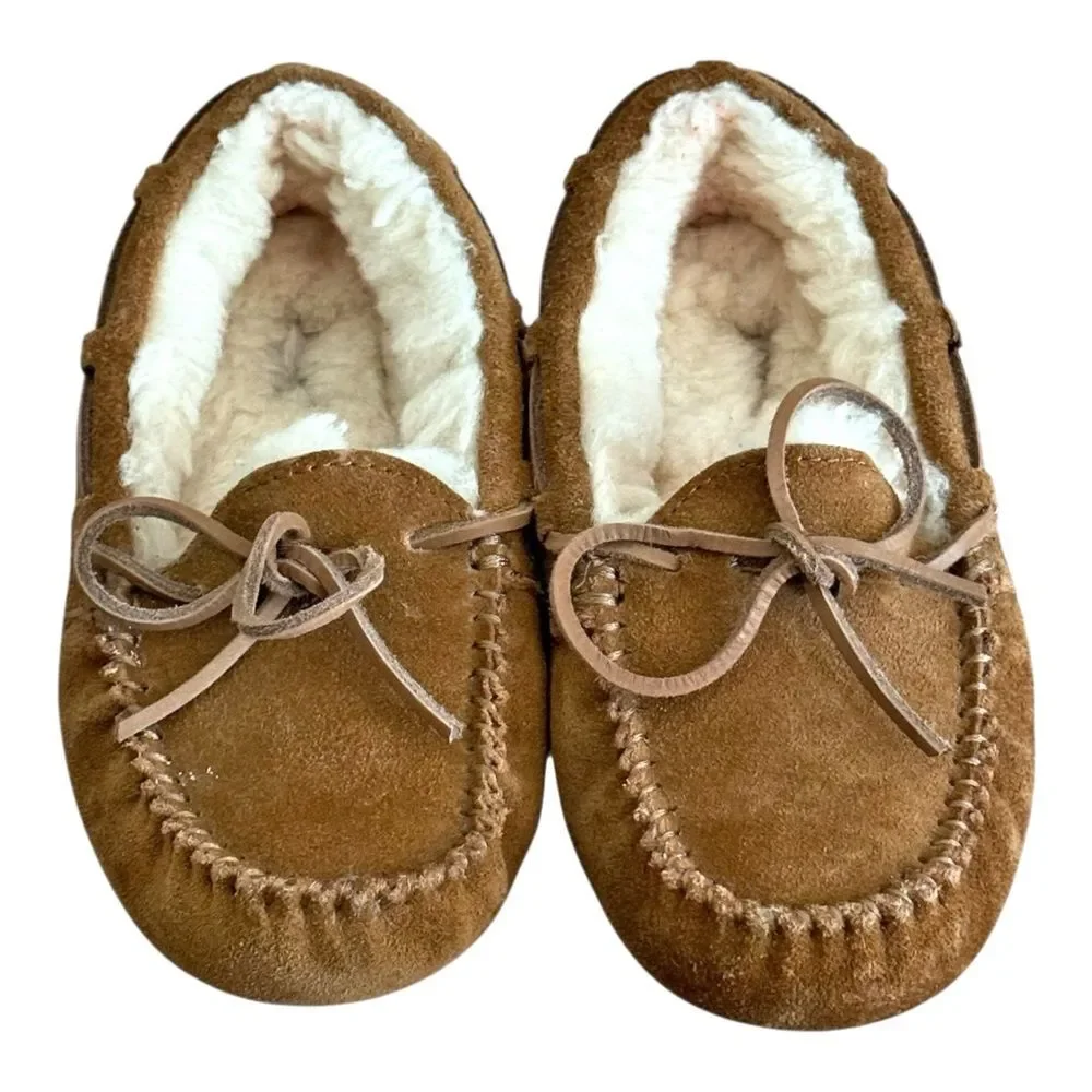 UGG Kids Cozy House Slip-On Slippers. 13.